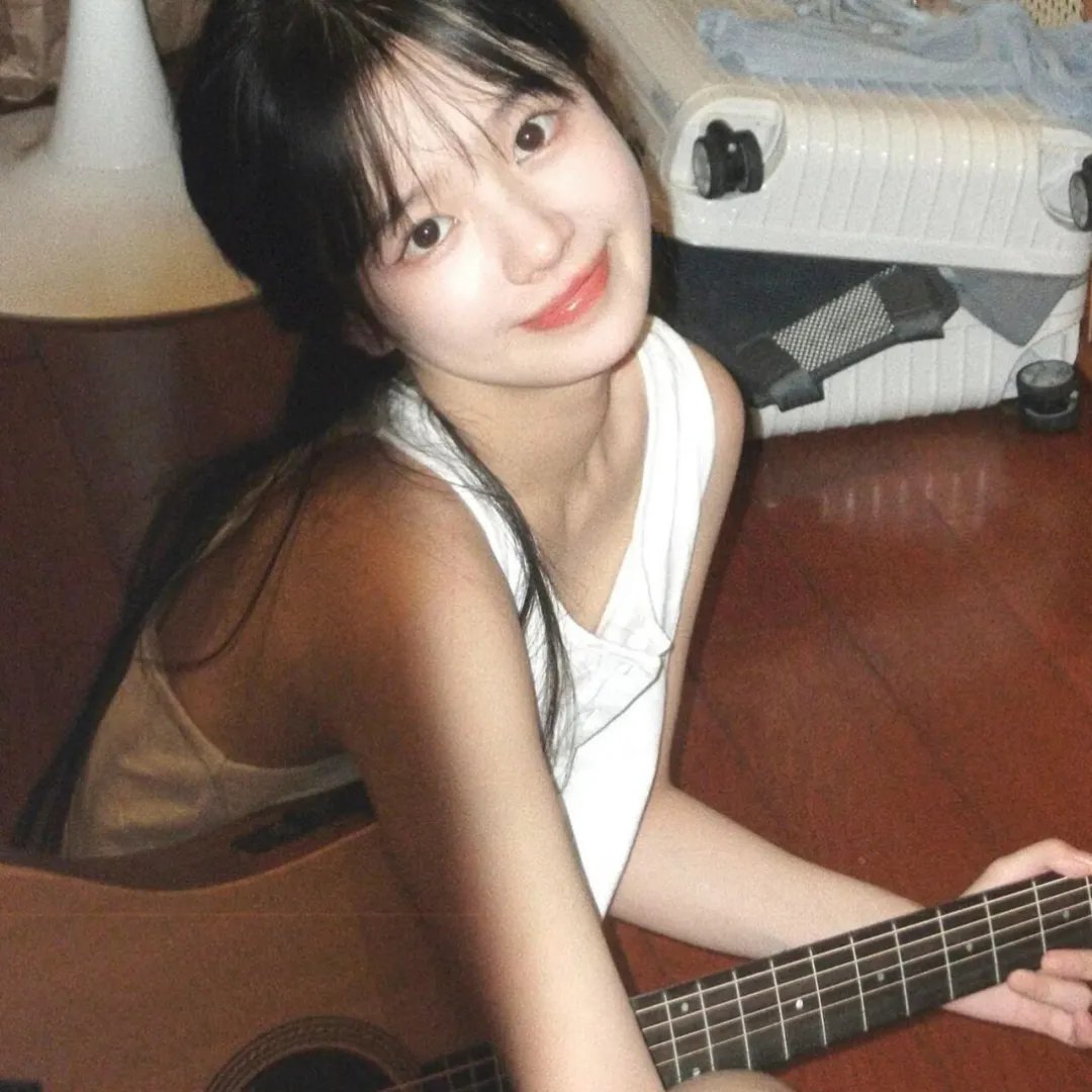 艳谍飘香